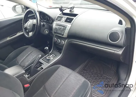 2010 Mazda Mazda6 I Sport z USA, uszkodzony, nr VIN 1YVHZ8BH0A5M40647